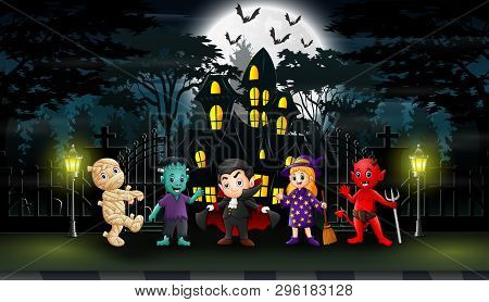 Happy Halloween Celebrate In Front Of The Hounted House
