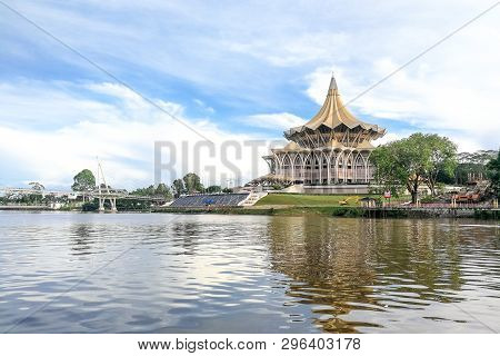 Kuching, Malaysia, April 18, 2019: The Darul Hana Bridge Across Sarawak River Overseeing The Sarawak