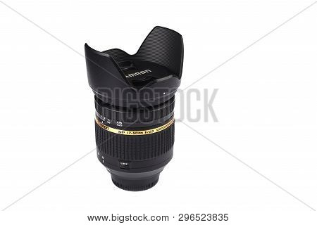 Moscow, Russian Federation - April 20, 2019. Nikon Tamron 17-50 Mm F 2.8 Lens For Nikon Dslr Cameras