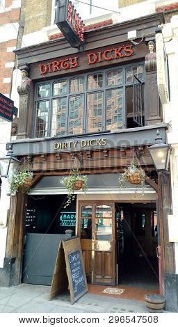 LONDON/ UK- 18th April 2019: Dirty dicks, the famous pub in Bishopsgate, central London, has existed for over 200 years.
The pub was used by Charles Dickens in the 18th century