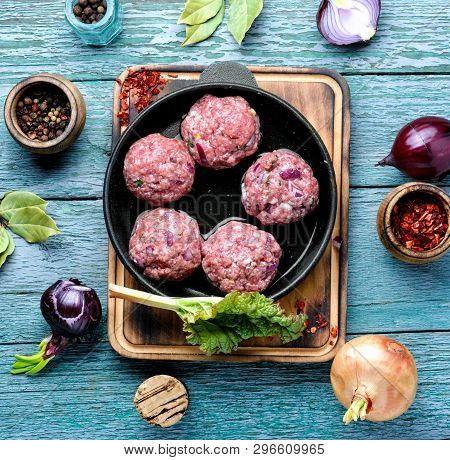 Raw Uncooked Meatballs