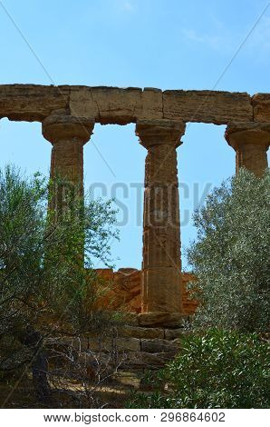 Selinunte, Sicily. Temple Of Hera, Ancient Greek Ruins In Italy, Doric Architecture