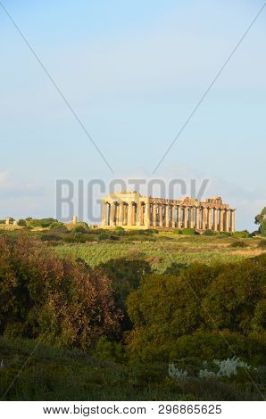 Selinunte, Sicily. Temple Of Hera, Ancient Greek Ruins In Italy, Doric Architecture