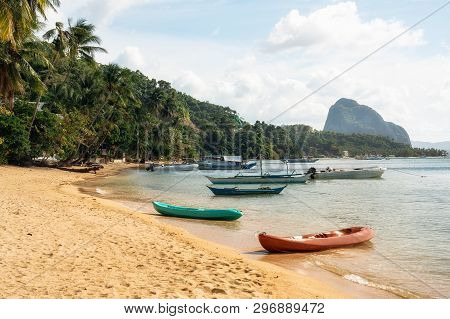 Corong Corong Beach With Traditional Boats In El Nido, Palawan Island, Philippines