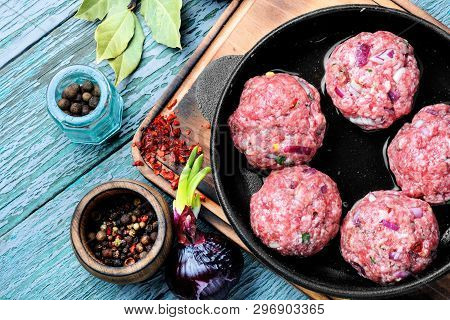 Raw Uncooked Meatballs