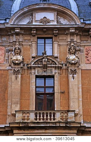 ภายนอกหรูหราในสไตล์บาโรก