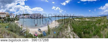 Ferragudo, Portugal - April 21, 2020: Scenic View Of Coastline At Ferragudo In The Algarve Region Of