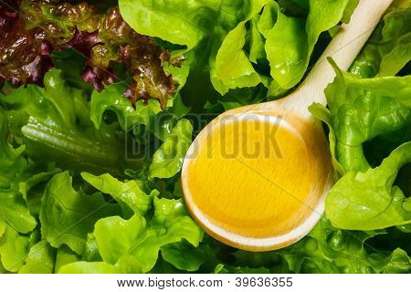 salada com azeite de oliva