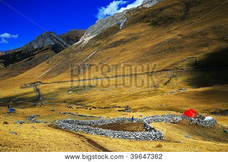 Alpine landskab i Cordiliera Huayhuash, Gennemlæsning, Sydamerika
