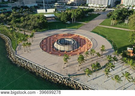 Miami, Florida - November 26, 2020 - Aerial View Of City Of Miami And Bayfront Park On Sunny Autumn 