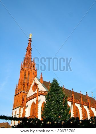 Marienkapelle in Wï¿½rzburg at Christmas