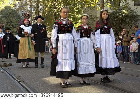 Stuttgart, Germany, 25 September 2016.  Volksfest In Stuttgart. The March Through The City Center.