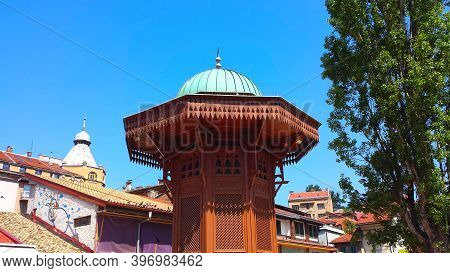 Sarajevo, Bosnia And Herzegovina - June 25, 2017: Sebilj Square In The Old City In Sarajevo, Bosnia 