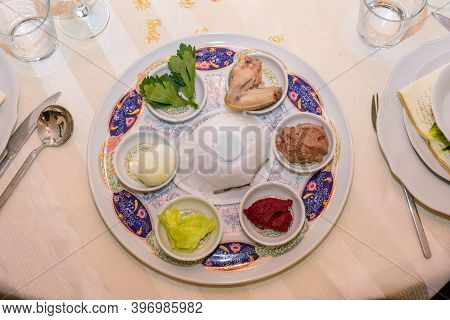 Small Jewish Passover Seder Dinner In The Covid-19 Corona Era