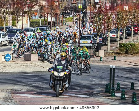 The Peloton- Paris Nice 2013 In Nemours