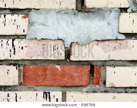 Cementes és a vörös tégla