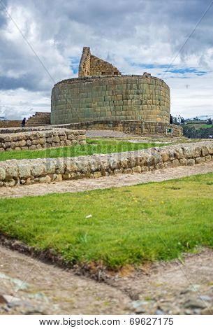 View of the ancient Inca ruins of Ingapirca
