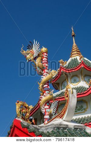 Dragon statue