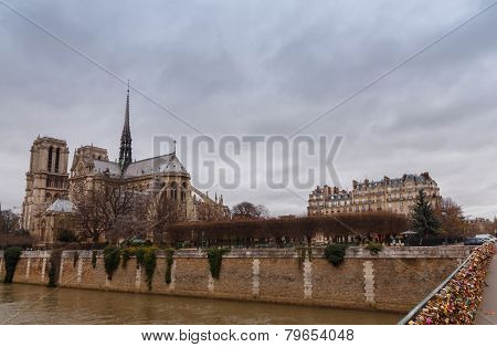 Paris. Notre Dame.