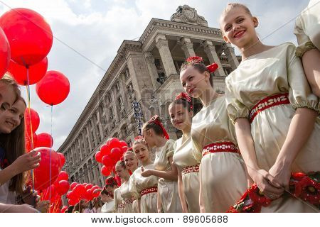 Flashmob Poppies Of Memory In Kyiv
