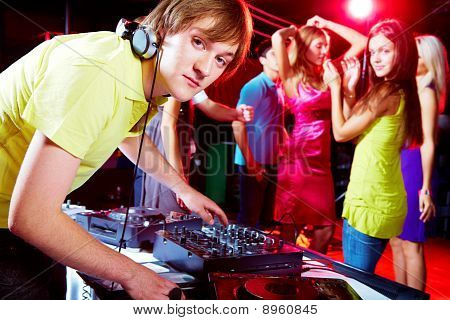 Arbeiten im Nachtclub
