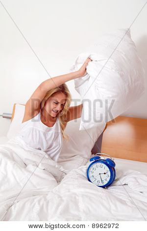 Despertar y levantarse. Alarm Clock (reloj anillos).