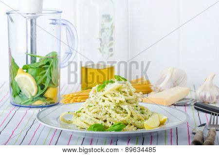 Macaroni With Pesto