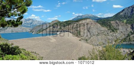Serre-PonçOn Panorama (Alpes - France)