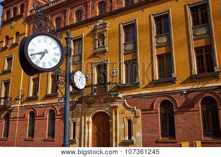 Leon Obispado facade in Plaza Regla square beside Cathedral at Castilla Spain