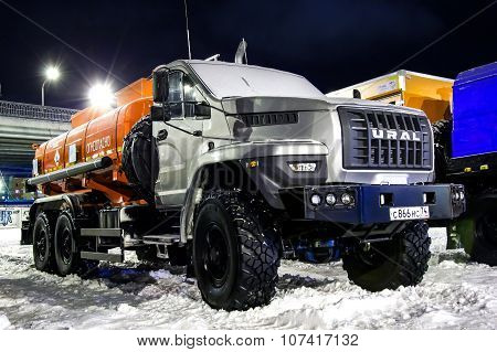 Ural 4320