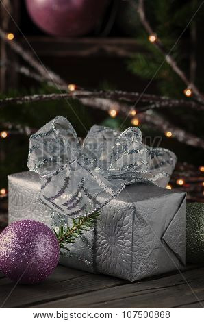 Christmas Decor On The Vintege Table