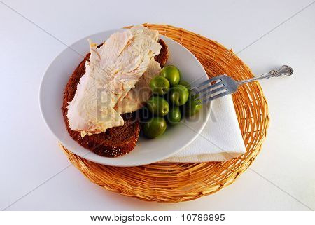 Sandwich Turkin vihreitä oliiveja