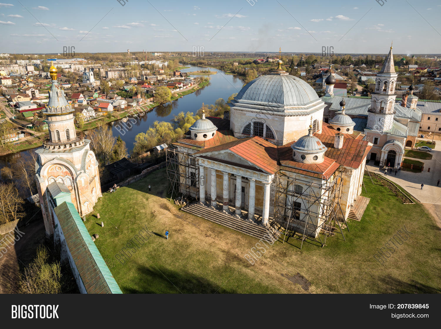 Тверь село медное. Провинциальный городок торжок. Тверь село медное. Тверская область село торжок. Торжок медное.