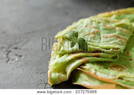 Japaneese Matcha Crepes With Mint