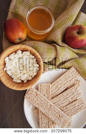 wheat crisps with honey; healthy cooking concept