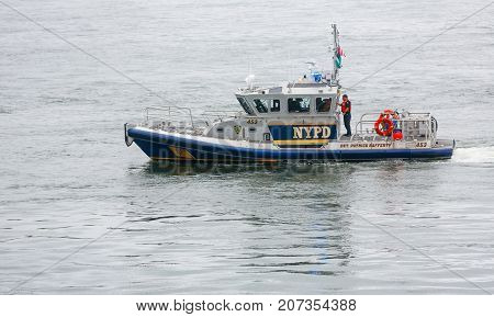 Nypd Boat Patrolling East River