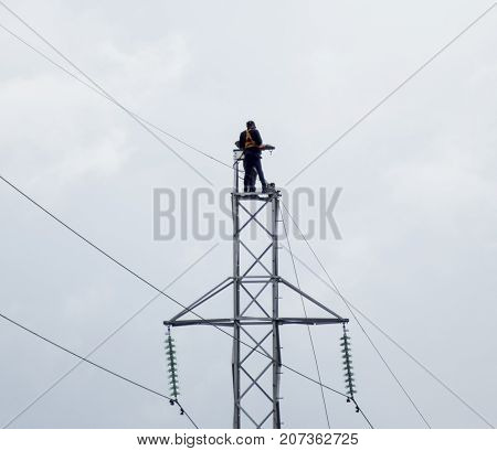 Assembly And Installation Of New Support Of A Power Line