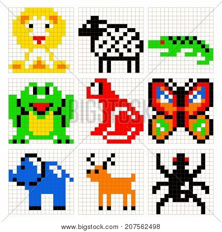 Pixel art animals vector set. Brick style zoo for kid building kit toys or embroidery scheme products.