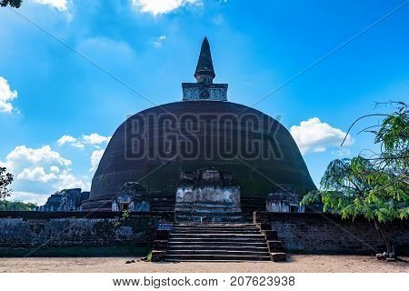 Rankoth Vehera or Golden Pinnacle Stupa in Polonnaruwa ruins. Unesco world heritage on Sri Lanka.