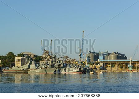 Missile Boat R-334 (ivanovec) (no. 954) And Missile Hovercraft 