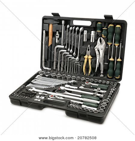 Set utensili isolati su sfondo bianco