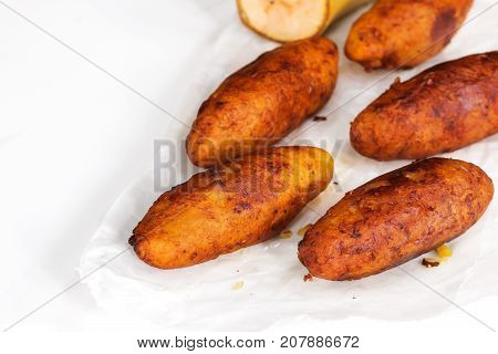 Unnakaya / Plantain fritters with coconut filling - Ramadan food of Kerala Malabar
