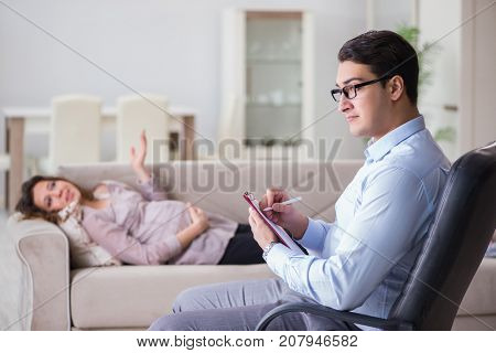 Pregnant woman visiting psychologist doctor