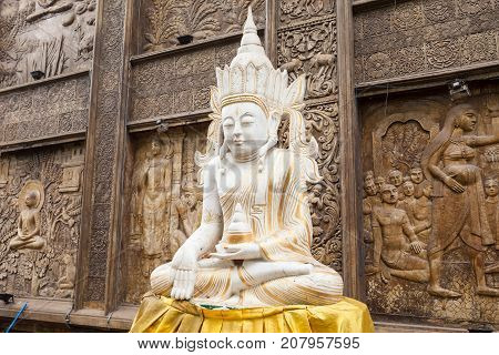 Gangaramaya Temple In Colombo
