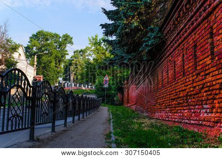 wall of Troitse Sergiyevsky monastery