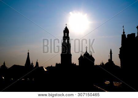 Silhouette of Troitse Sergiyevsky monastery