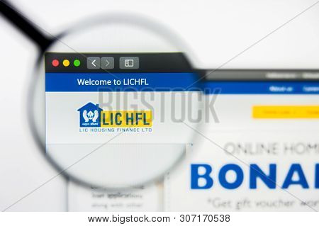New York, New York State, Usa - 18 June 2019: Illustrative Editorial Of Lic Housing Finance Website 