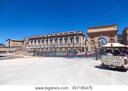 Montpellier, France - June 24, 2015: La Promenade Du Peyrou. Arc De Triomphe And Courthouse. Sightse