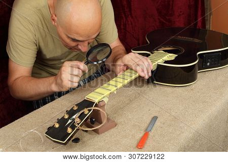 Musical Instrument Guitar Repair And Service - Worker Control Sharpen Special Tool Bridge Servo Nut 