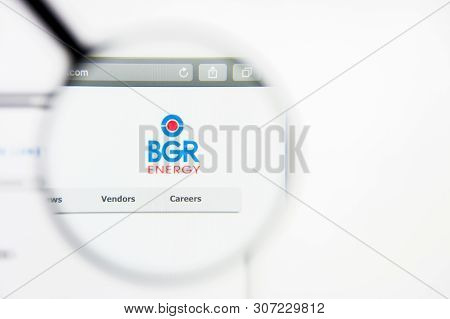 New York, New York State, Usa - 19 June 2019: Illustrative Editorial Of Bgr Energy Systems Website H